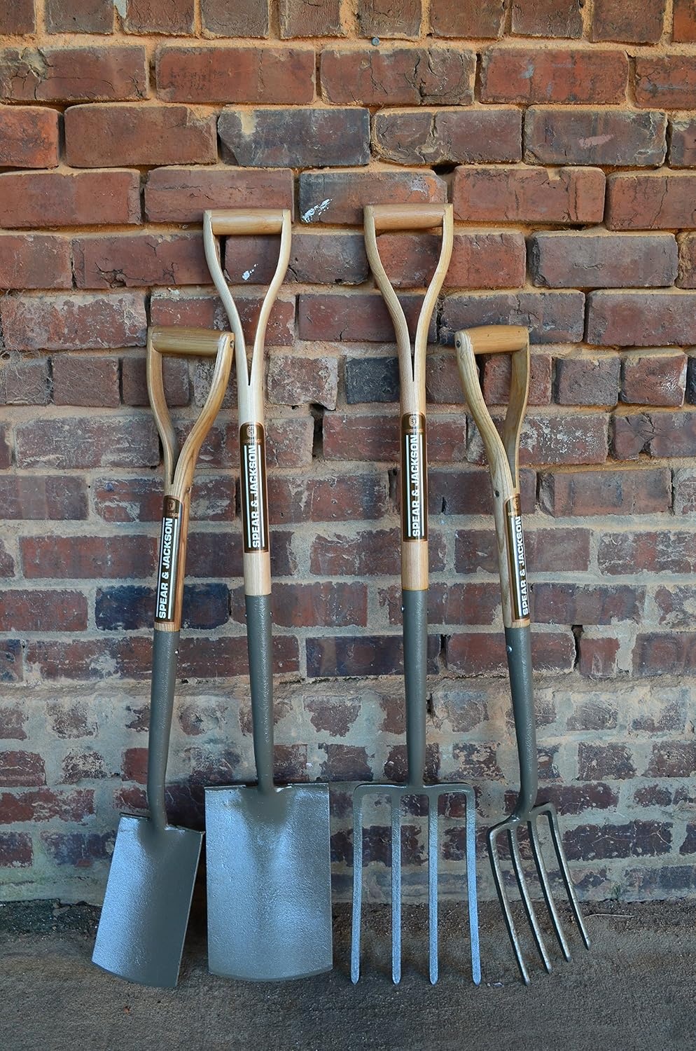 image:imageSpear amp Jackson 1550HR Heritage Forged Digging Fork 28Border Spade
